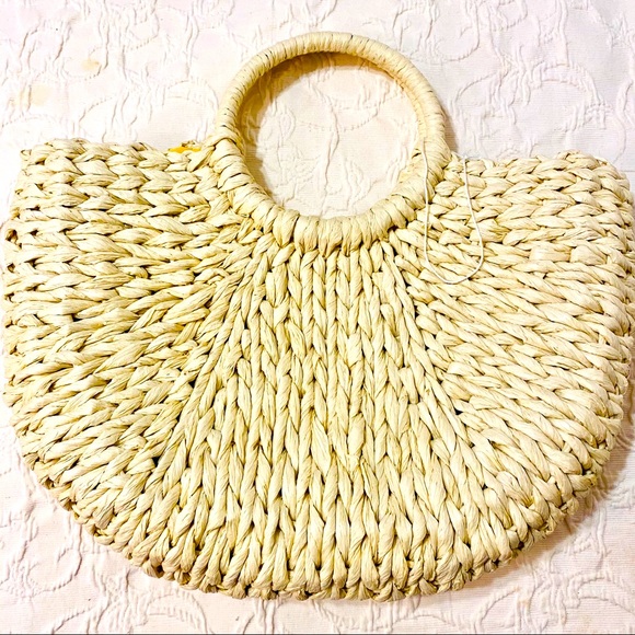 NWOT- NEVER USED ! Loccitane straw bag - Picture 1 of 3